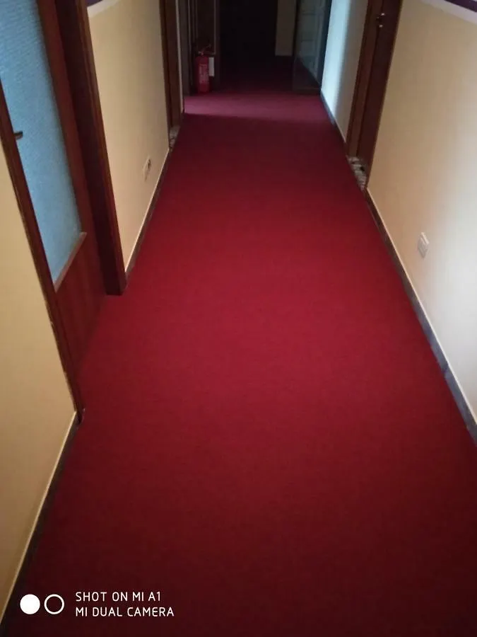 Chowdhury House Unit 2 Mestre Pensión