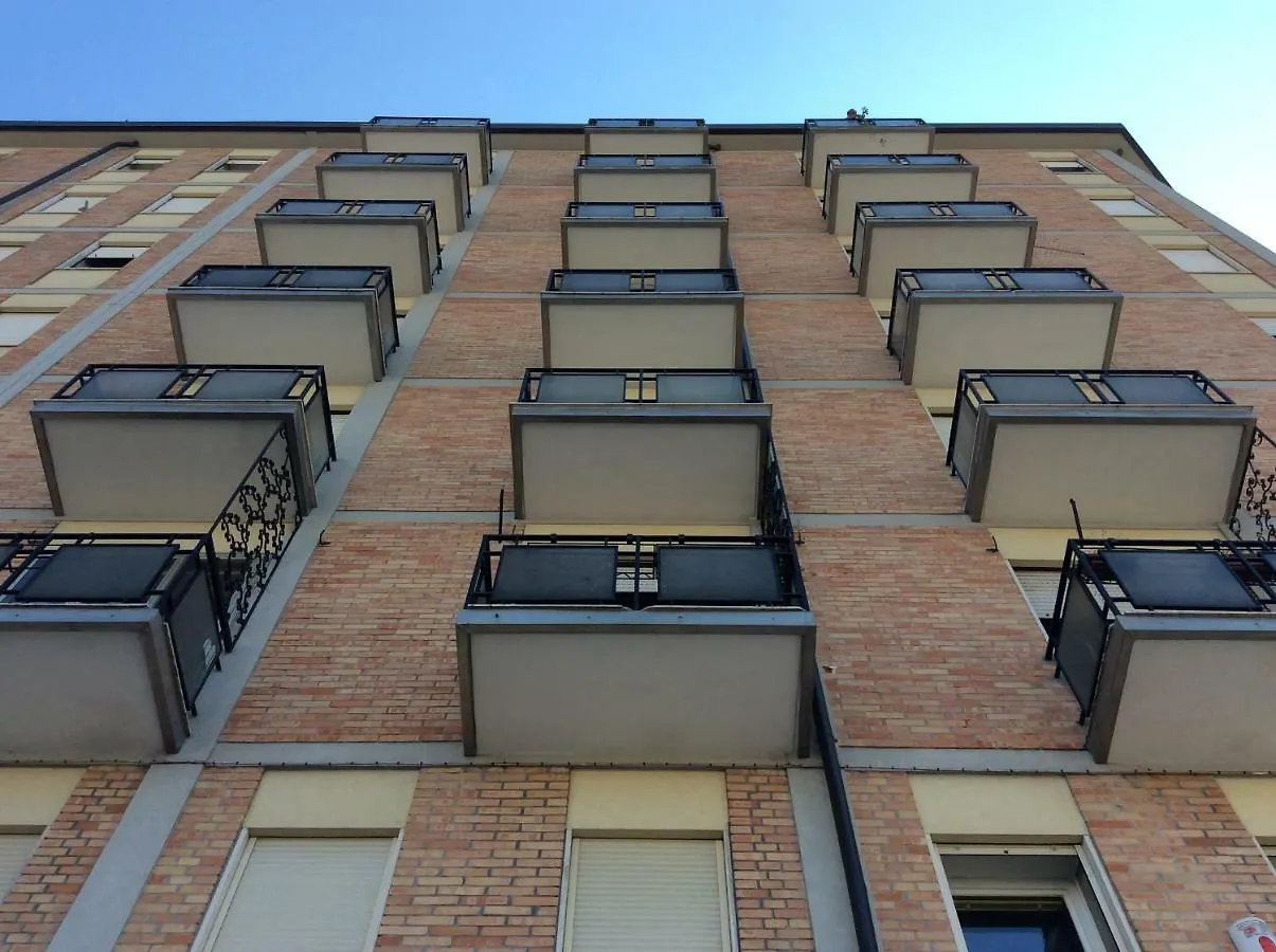 Chowdhury House Unit 2 Местре Гостевой дом