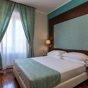 merulana-inn.it-romehotels.com/