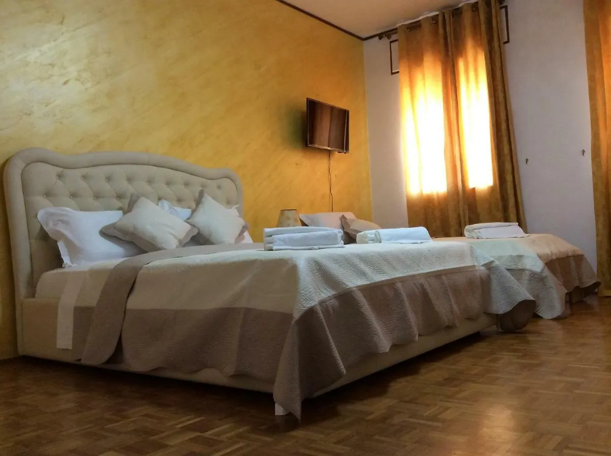 Chowdhury House Unit 2 Mestre Italië